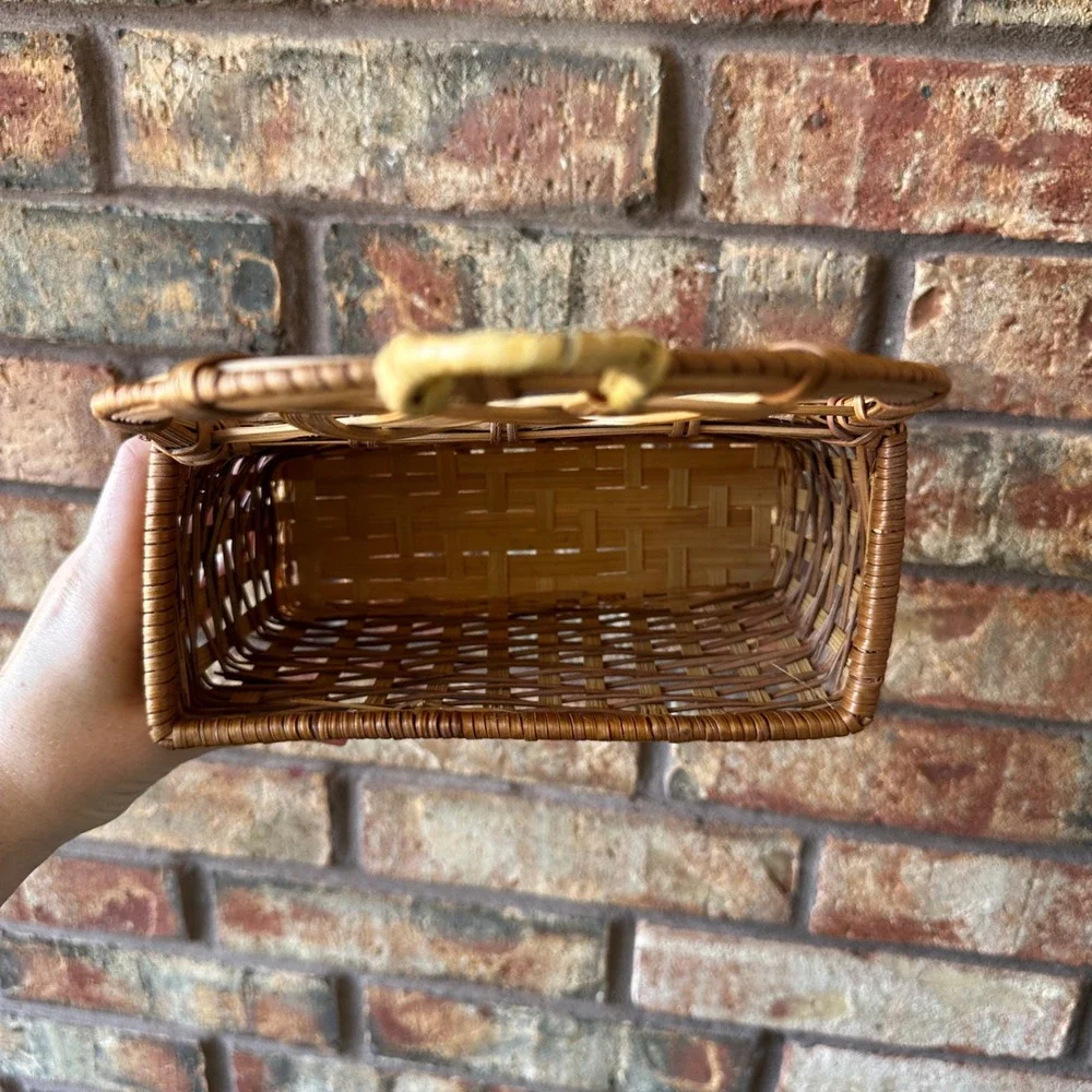 Vintage Woven Rattan Wall Hanging Pocket Basket Boho Wicker Storage Organizer